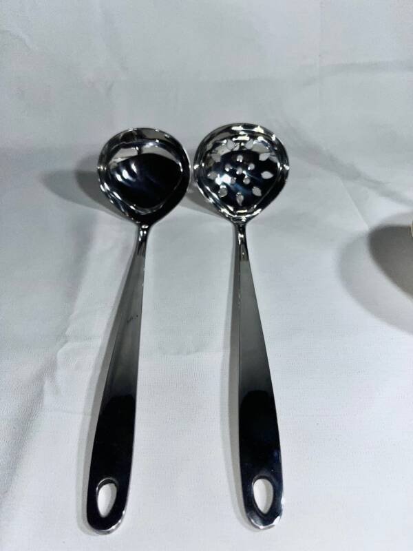 SET OF SPOON & STRAINER IN silver(CERAMIC) - Image 6